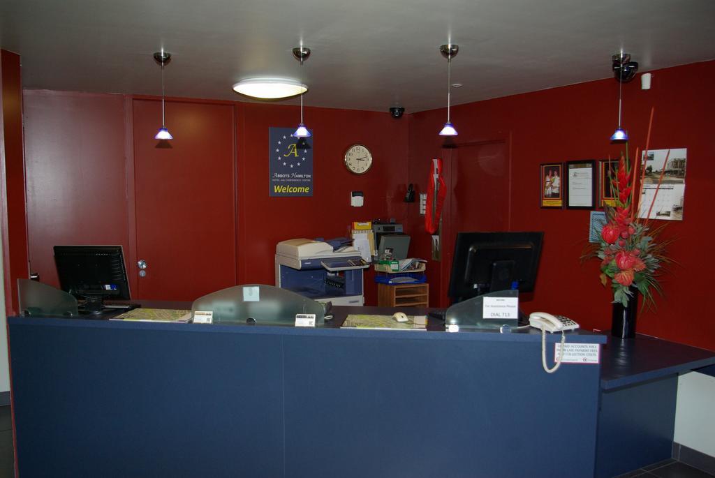 Abbots Hamilton - Hotel And Conference Centre Luaran gambar