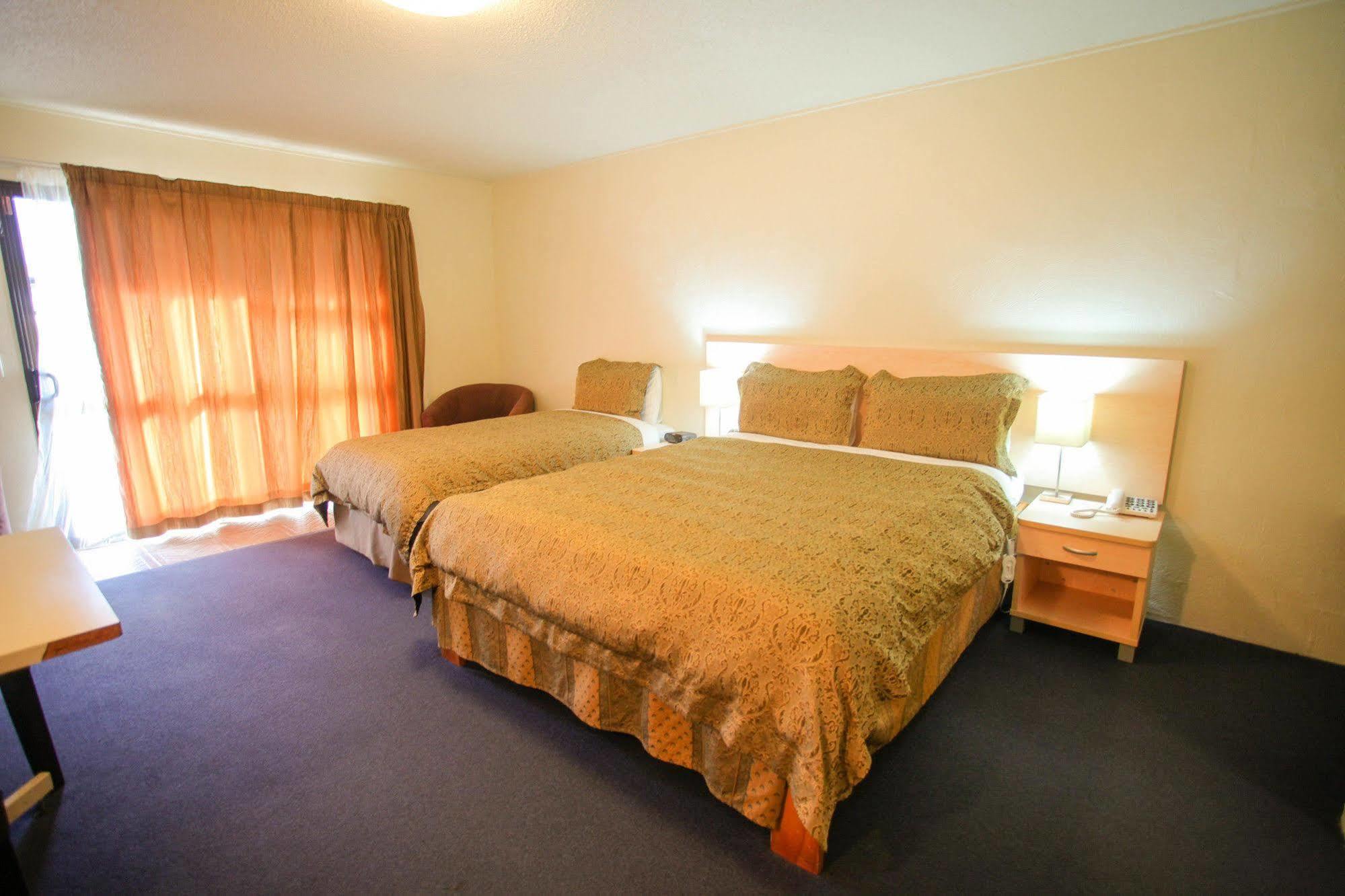 Abbots Hamilton - Hotel And Conference Centre Luaran gambar